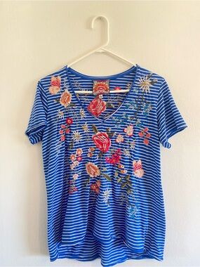 Johnny Was Embroidered Cotton Blue & White Striped V-Neck Tee